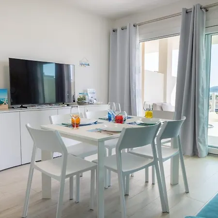 Domusmeralda - Stella Marina - Con Giardino, Piscina E Vista Mare Apartment *