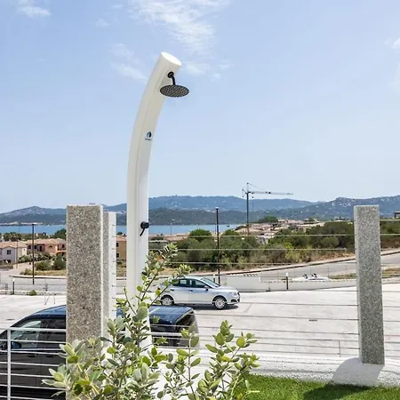 Domusmeralda - Stella Marina - Con Giardino, Piscina E Vista Mare Apartamento